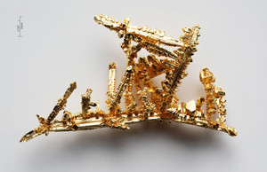 Gold-crystals (photo credit: Alchemist-hp (talk))
