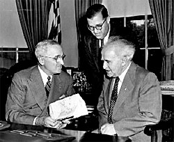 Abba Eban (center) with Israeli PM David Ben-Gurion and US President Harry Truman