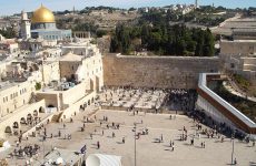 ISRAELIS AND PALESTINIANS CLASH OVER RELIGIOUS RIGHTS IN JERUSALEM